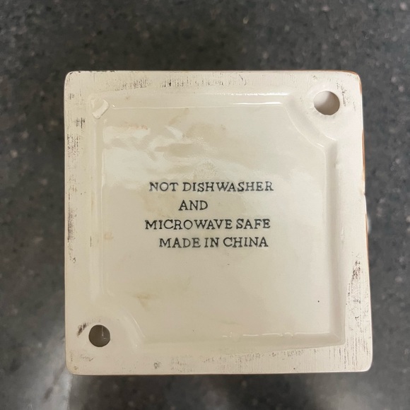 ♥️ FREE with purchase 🙏🏽 S’MORES ☃️ ☕️ ‘SKI Lets Hit the Slopes’ Snowman Mug - Picture 3 of 5